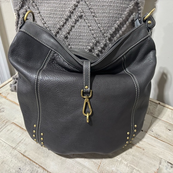 Avorio Handbags - ❤️Y2K Avorio Studded Italian Leather Hobo Bag